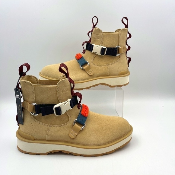 Sorel Shoes - NWOB SOREL Hi-Line EQ Contrast-Trimmed Chelsea Booties Size 10